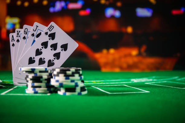 gacor 5000 poker table interface showing Texas Hold'em cash game with player positions and pot display